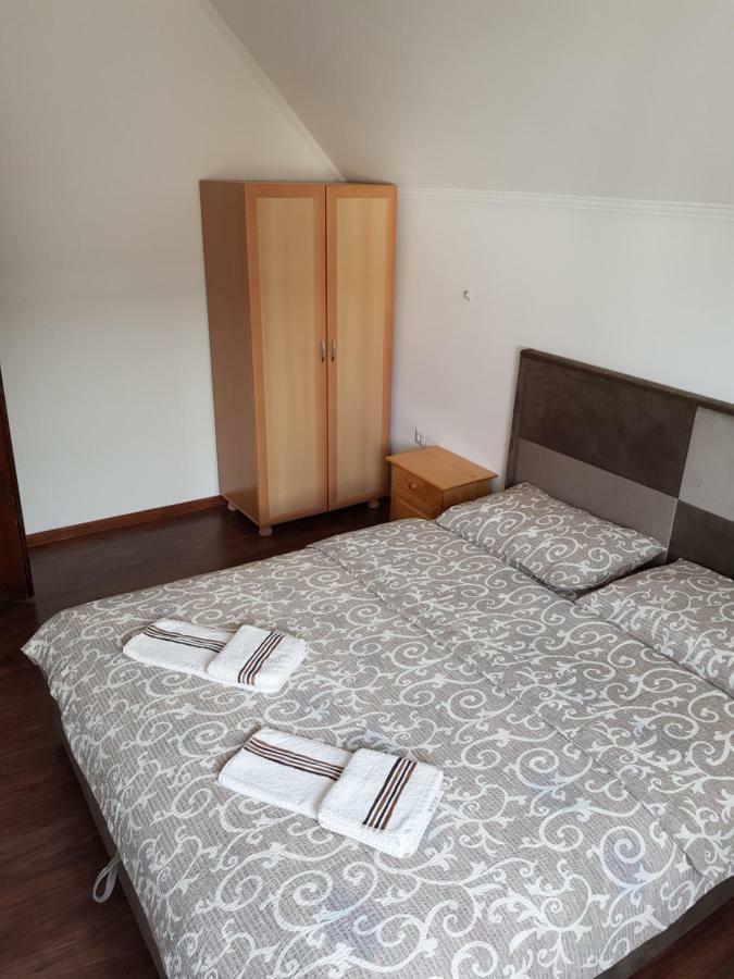 Apartment And Rooms D&J Žabljak Екстериор снимка